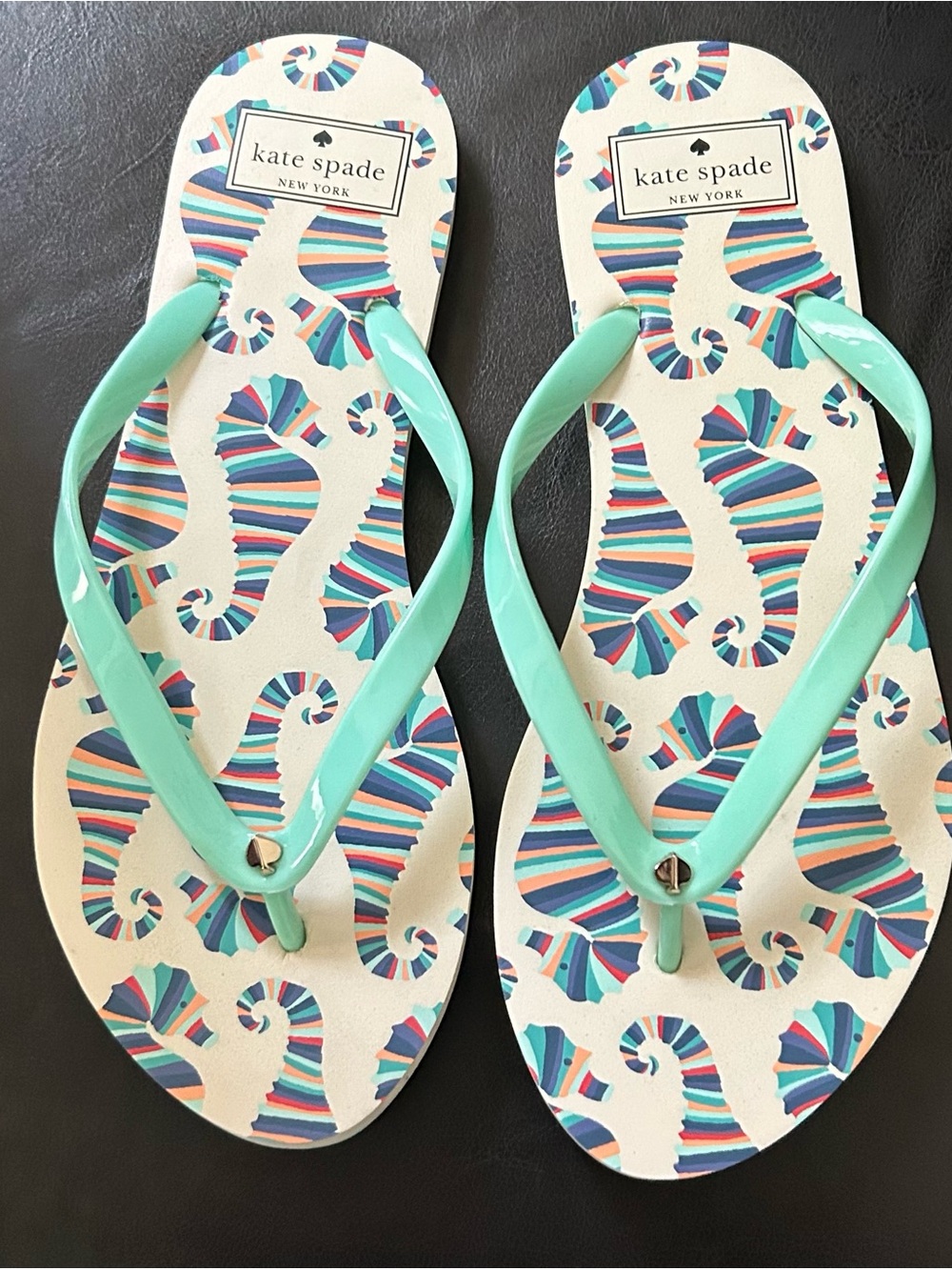 New Kate Spade mint green seahorse print flip flops